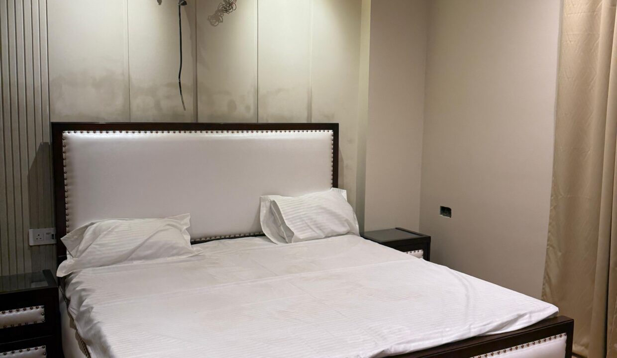 Master Bed Room