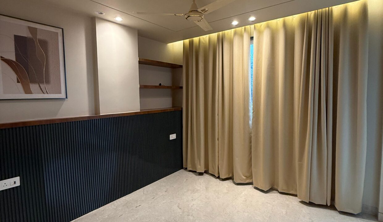 Room2